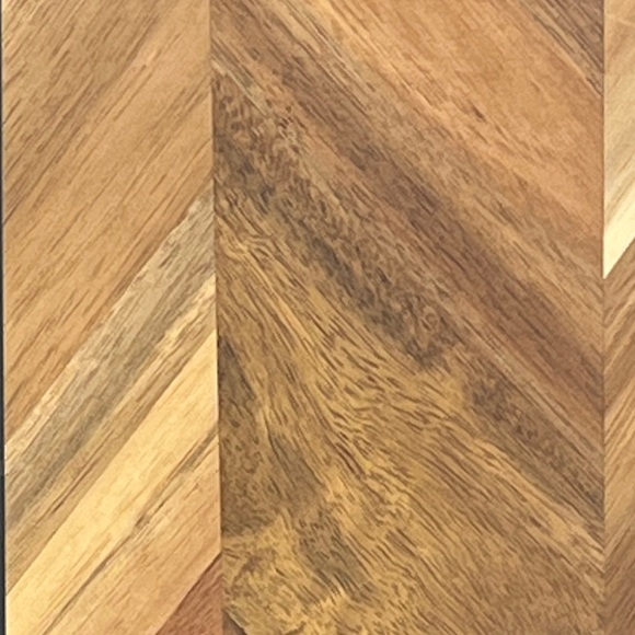 NWT SOHO LOFT ACACIA WOOD CHEVRON PATTERN CUTTING BOARD Multigrain wood cutting - Picture 3 of 4